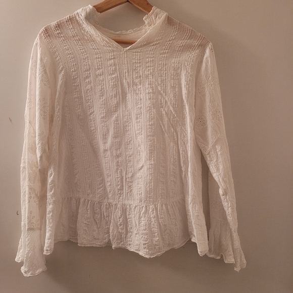 White Linen Blouse - Picture 2 of 2